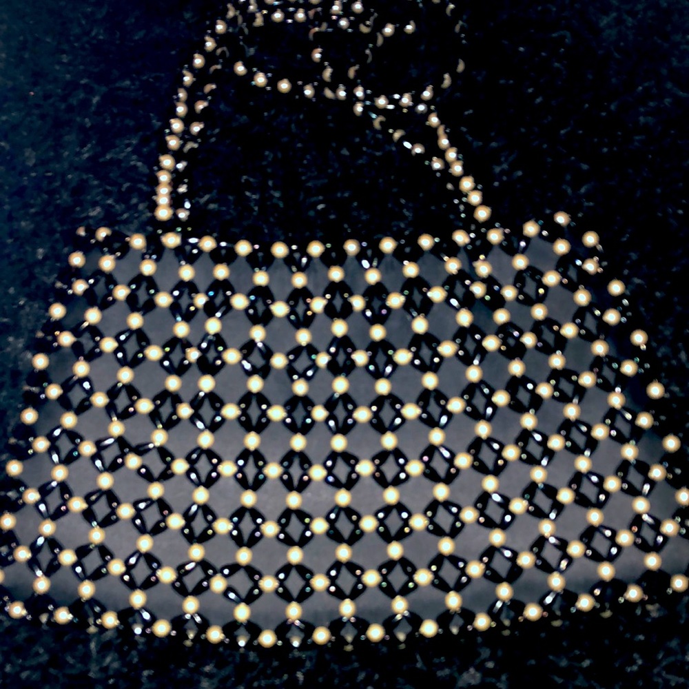 UNKNOWN BLACK BEADS and FAUX PEARLS MADE IN VIETNAM